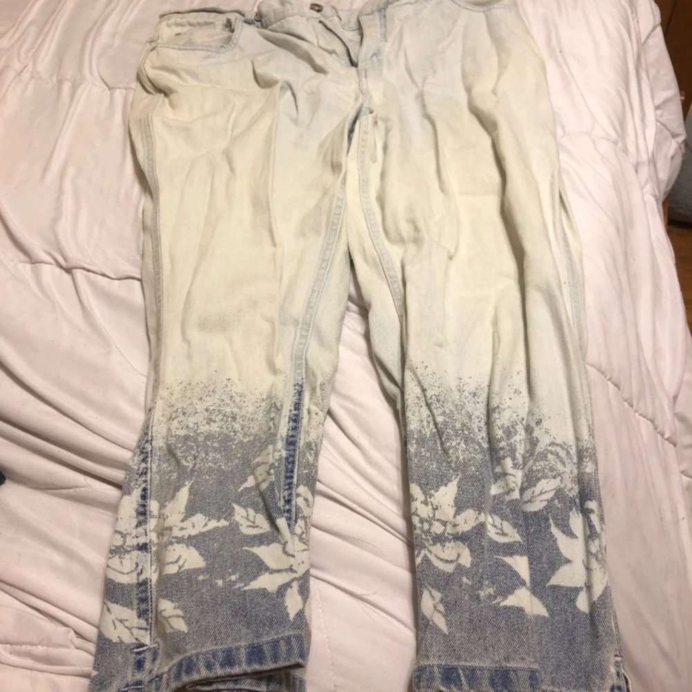 floral patterned capris